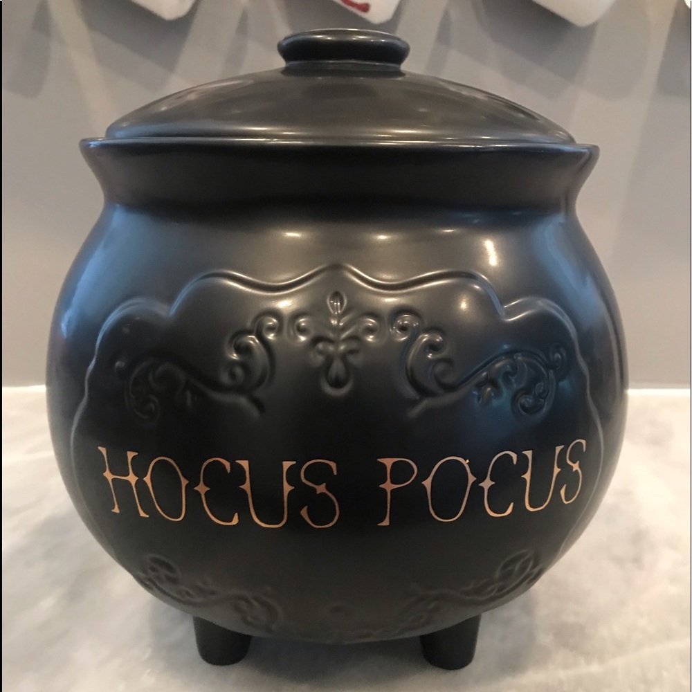 Cauldron cookie jar